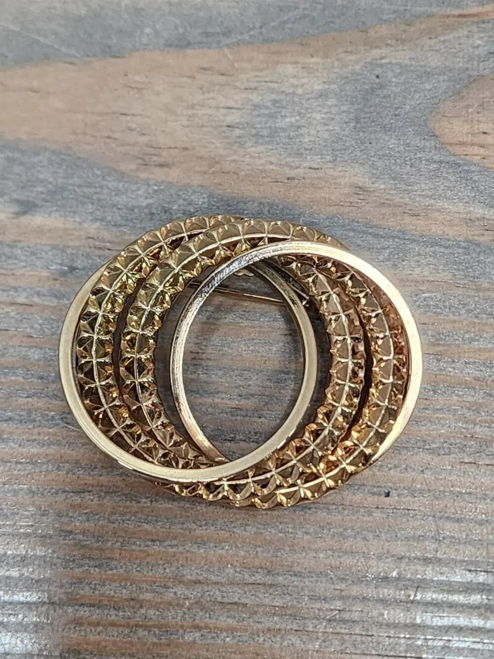 Textured Gold Tone Oval Pin Brooch